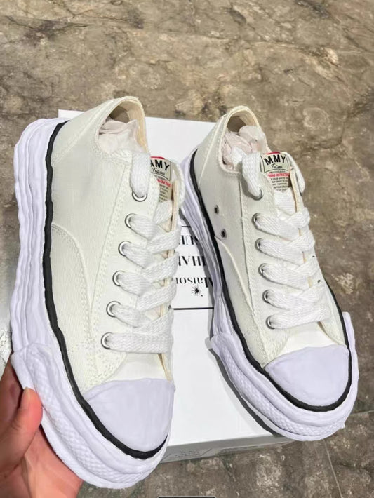 Maison Mihara Sneaker