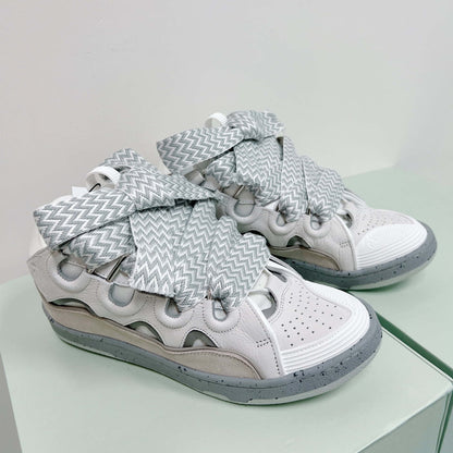 LC Sneakers