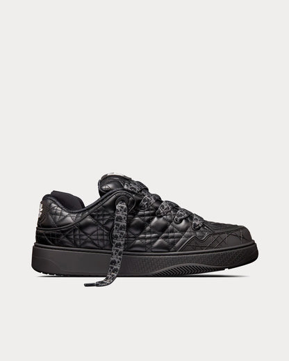 D SNEAKER