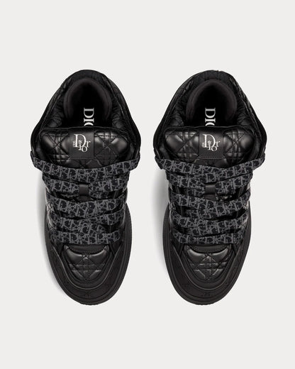 D SNEAKER