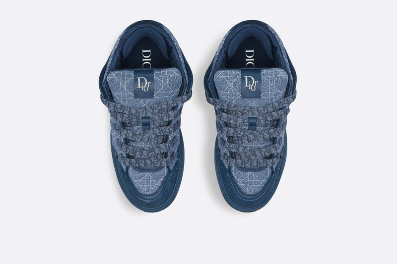 D SNEAKER