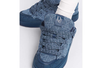D SNEAKER