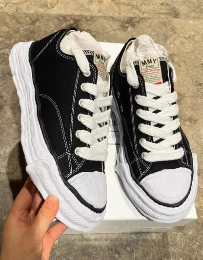 Maison Mihara Sneaker